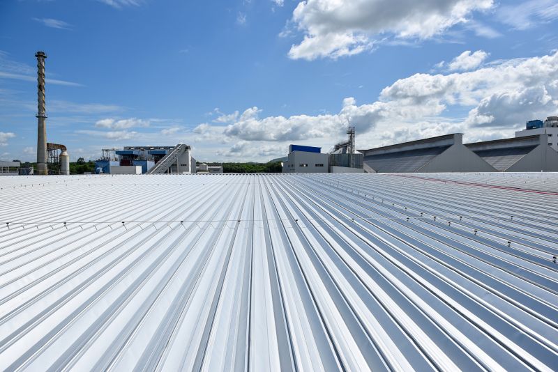 Best Industrial Roofing Contractors in Milwaukee, WI